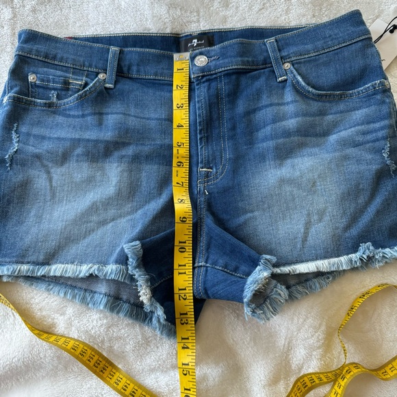 7 For All Mankind Cut Off Denim Shorts 32 in Ocean Mist Raw Hem - Picture 8 of 9